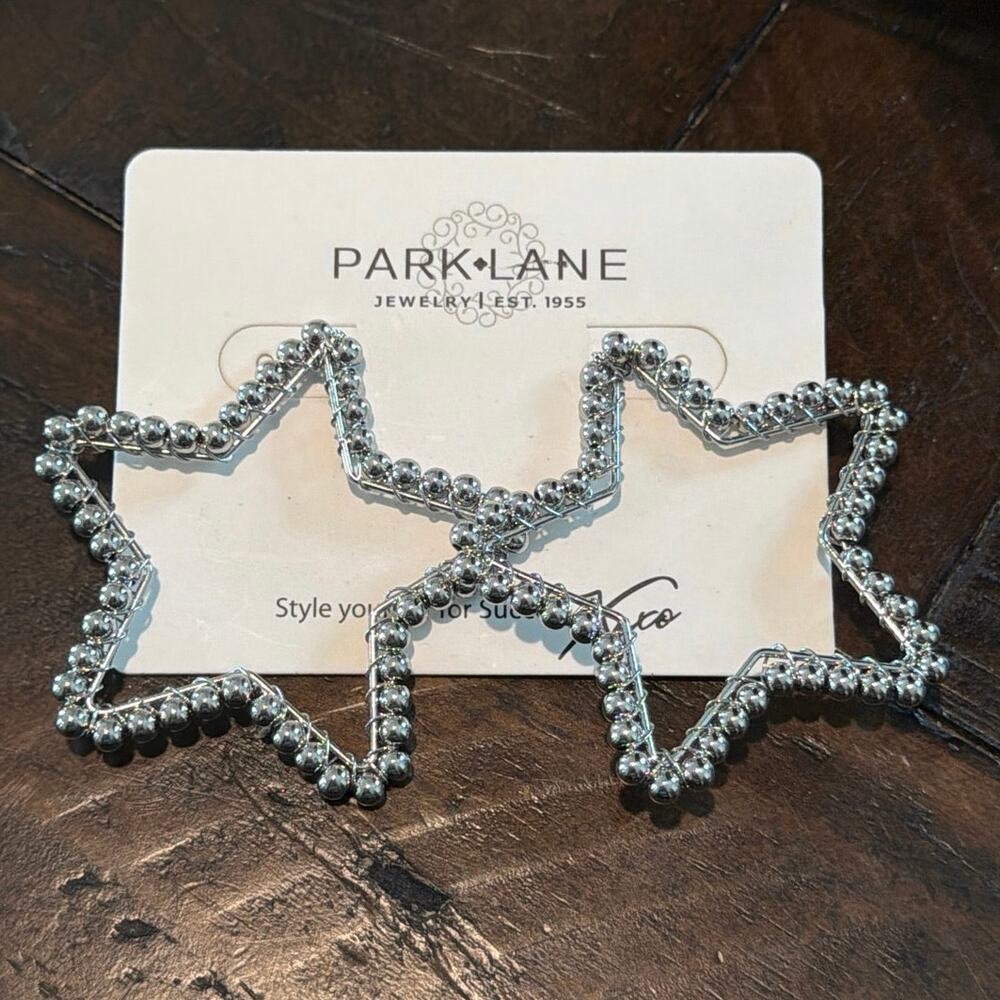 NEW Park Lane large star earrings silver tone